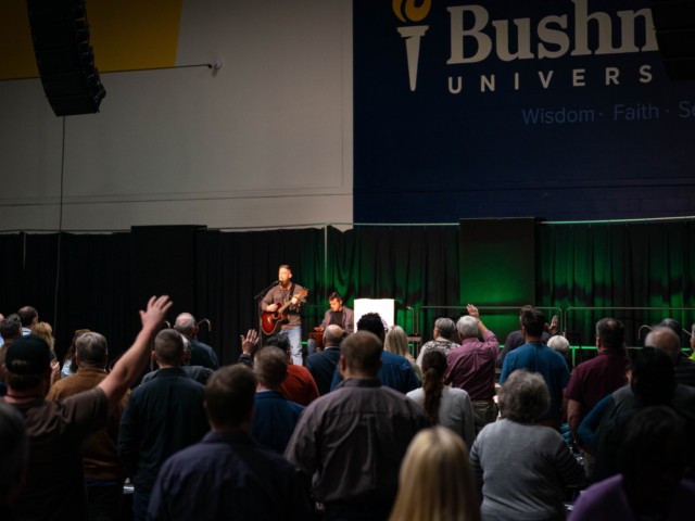 We had an incredible time hosting See the City Summit with @onehopelanecounty!
It was a joy to see all of the meaningful conversations and connection among our community leaders. Let’s continue building, serving, and leading with purpose.