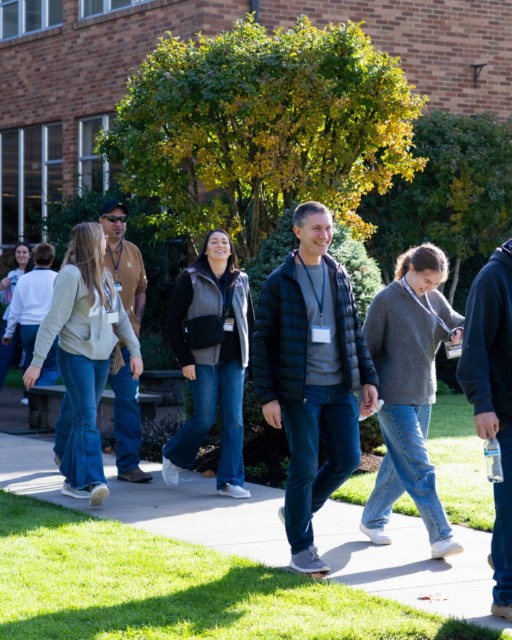 Catching some sun and smiles at our Fall Preview Day! 🍂
Thank you to all of the students and their families that joined us on campus yesterday to see what makes Bushnell University special!
