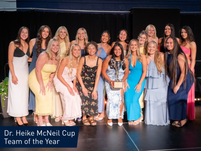 Rolling out the red carpet for the 20th Annual Iggy Awards! 📸🏅
 
2026 was a standout year for Bushnell University Athletics, filled with incredible achievements, big wins, and a continued commitment to being Tri-Athletes! As individual competitors and as teammates, our Beacons have made us proud in their sports and in the classroom.
 
SCO’ BEACS! 👏 We love celebrating all that you have accomplished!
#wearebushnell #bushnellbeacons