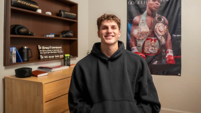 Turner Livingston turned his passion into a plan through his fall internship with @tyrusdivine. 👕👞
 
As a senior digital marketing major, Turner completed his internship alongside fashion brand owner Tyrus Divine Hosley @tyrushosley, gaining hands-on experience in entrepreneurship, branding, and creative leadership. Turner contributed to professional fashion projects, including assembling style portfolios for NBA athletes’ pregame outfits, and gained valuable insight into how to avoid costly mistakes as a business owner.
 
The experience also helped Turner refine his own journey as an entrepreneur as he prepares to rebrand his clothing line under a new label, Overlook, with a clearer strategy and stronger vision for the future. Reflecting on the role of clothing, Turner shared, “For me, it’s an expression of yourself. And as a believer, I think people can see a difference through us. Clothing can be a beautiful conversation starter.”
 
For Bushnell students preparing for internships, Turner encourages them to seek opportunities that align with their interests and pursue mentorship intentionally. “Find something you’re interested in and passionate about,” he advised. “Work with someone who can really help you grow in the field you want to be in.”
 
Great job, Turner!
 
Watch the full Q&A in our YouTube! Read the full article on our website!