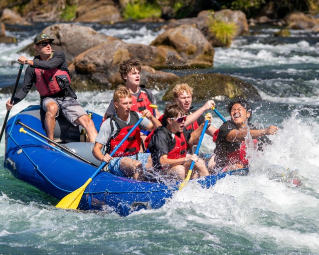 Keeping it cool at Orientation with time rafting on the McKenzie River and water games in the Quad! 🌊☀️