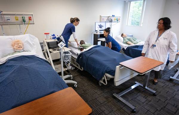 Bushnell University Partners with PeaceHealth to Tackle Local RN Shortage